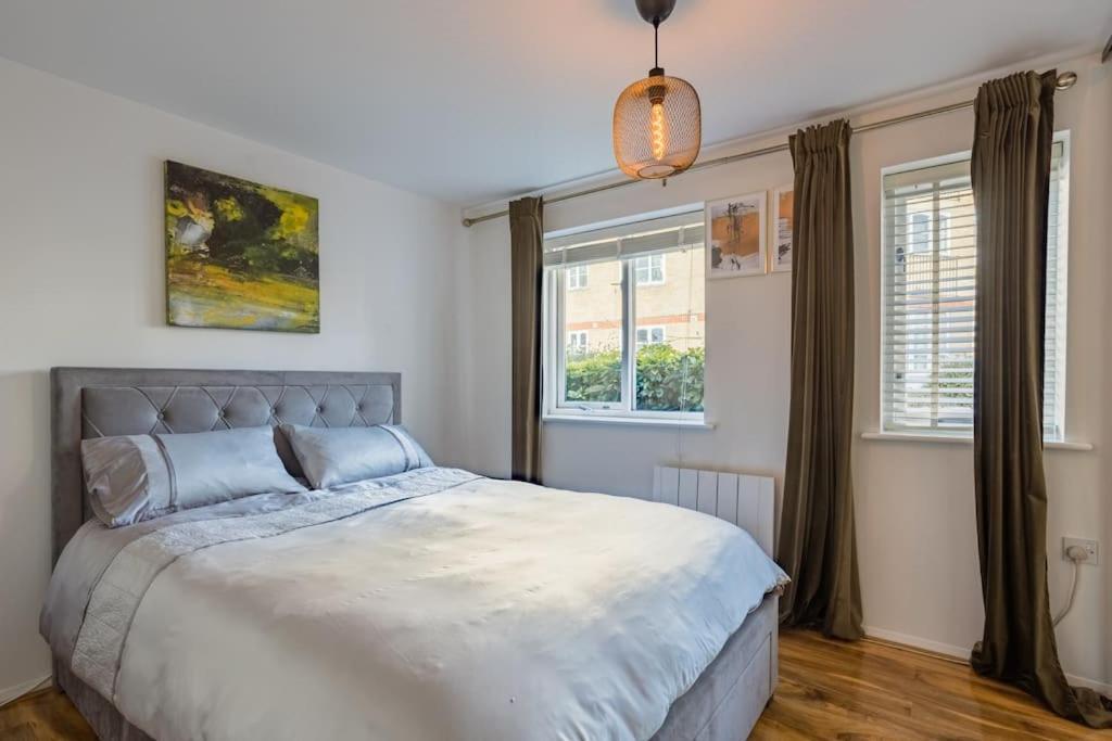 Bright &Spacious One Bedroom Flat Off Canary Wharf Londen Buitenkant foto